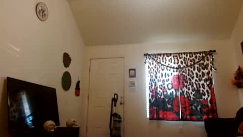 Snapshot of diamondmonroexo chatting on October 2025 05:13:02 PM DiamondMonroeXo online show from October 2025 05:13:02 PM