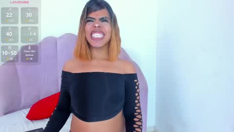 Snapshot of diamontt5 chatting on March 2025 10:55:02 PM Diamont online show from March 2025 10:55:02 PM