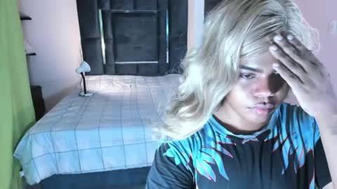 Snapshot of diamontt5 chatting on April 2026 08:34:01 AM Diamont online show from April 2026 08:34:01 AM