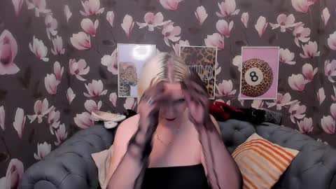 Di online show from April 2026 10:55:01 AM