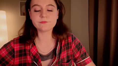 Diana online show from November 2025 04:22:01 AM