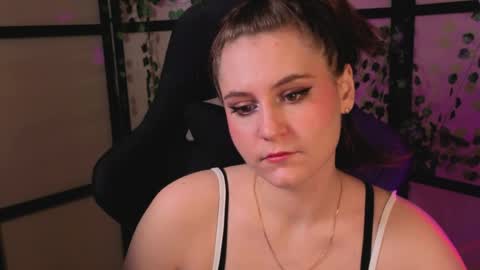 Snapshot of diana_floweri chatting on April 2026 10:18:01 AM Diana online show from April 2026 10:18:01 AM