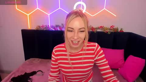 Diana  online show from December 2024 01:47:01 AM