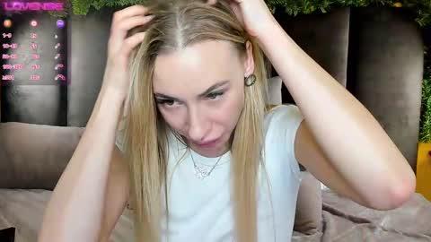 Diana  online show from January 2025 08:09:02 AM