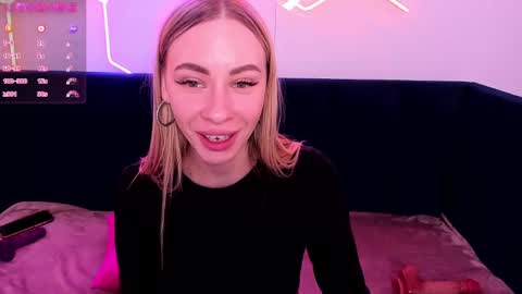 Diana  online show from February 2025 02:49:01 PM