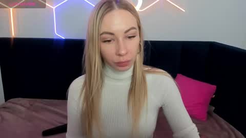 Diana  online show from February 2025 08:59:02 AM