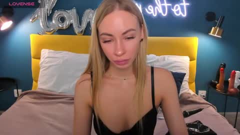 Diana  online show from March 2025 01:36:02 AM