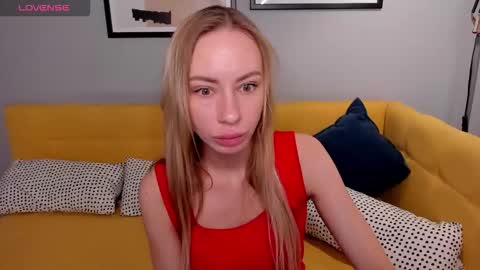 Diana  online show from September 2025 01:31:02 AM