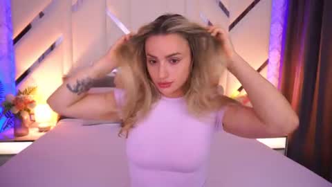 Snapshot of diana_nova chatting on July 2026 06:41:02 AM diana_nova online show from July 2026 06:41:02 AM