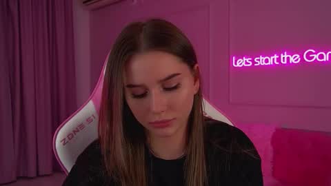 Snapshot of dianabecker chatting on March 2026 07:53:01 PM Diana online show from March 2026 07:53:01 PM