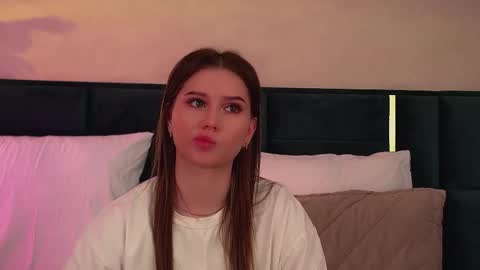 Snapshot of dianabecker chatting on March 2026 10:42:02 AM Diana online show from March 2026 10:42:02 AM