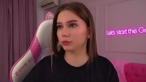 Snapshot of dianabecker chatting on March 2026 01:14:02 PM Diana online show from March 2026 01:14:02 PM