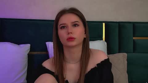 Diana online show from May 2026 12:02:02 PM