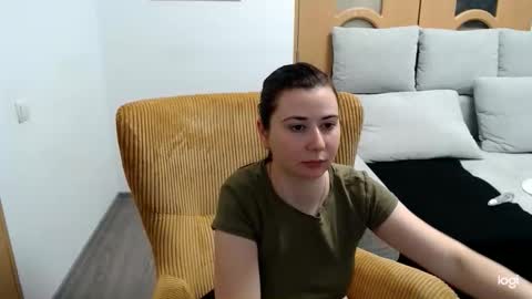 Snapshot of dianasmiey7 chatting on April 2026 10:00:01 AM dianasmiey7 online show from April 2026 10:00:01 AM