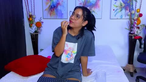 Ana  Leo online show from December 2024 06:04:02 PM