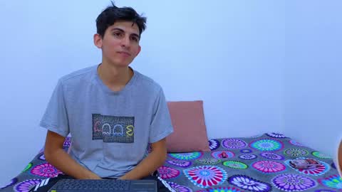 Ana  Leo online show from February 2025 11:49:02 AM