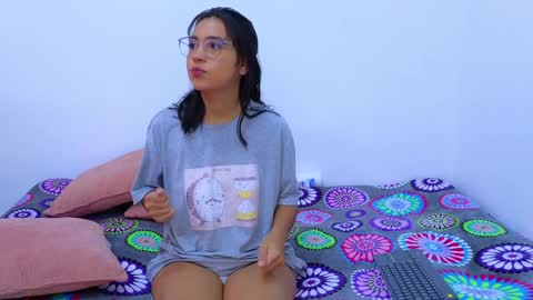 Ana  Leo online show from February 2025 03:09:01 PM