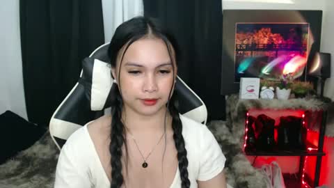 Snapshot of diane_intownx chatting on January 2025 12:39:02 PM Diane online show from January 2025 12:39:02 PM