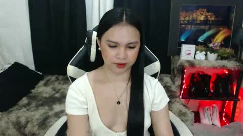 Snapshot of diane_intownx chatting on January 2025 12:07:01 PM Diane online show from January 2025 12:07:01 PM