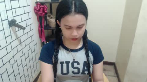 Snapshot of diane_intownx chatting on February 2025 12:36:02 AM Diane online show from February 2025 12:36:02 AM