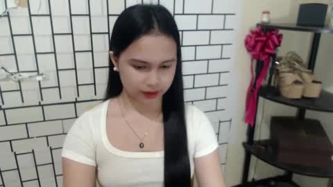 Snapshot of diane_intownx chatting on February 2025 08:52:02 AM Diane online show from February 2025 08:52:02 AM