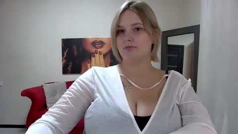 Diane Mills online show from November 2025 07:24:01 PM