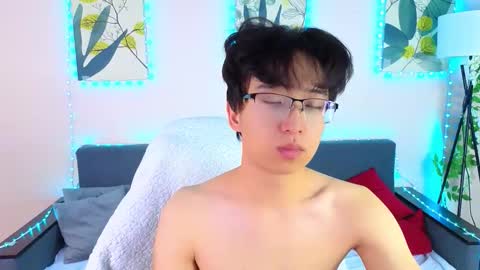 Snapshot of dianinav chatting on March 2026 08:53:01 AM Adam online show from March 2026 08:53:01 AM