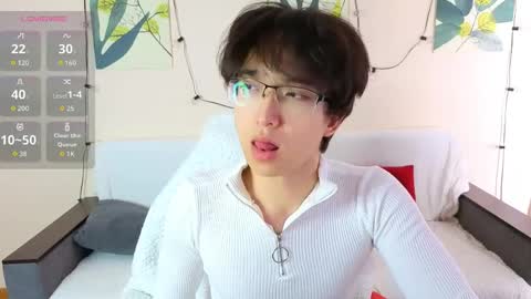 Snapshot of dianinav chatting on April 2026 08:30:01 AM Adam online show from April 2026 08:30:01 AM