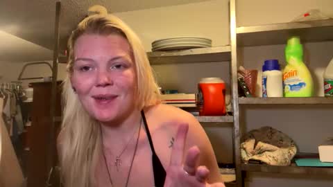 Beau online show from November 2025 08:42:02 PM