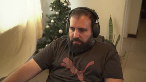 Snapshot of dicristalino chatting on December 2024 05:59:01 PM Cristian Dipolino online show from December 2024 05:59:01 PM