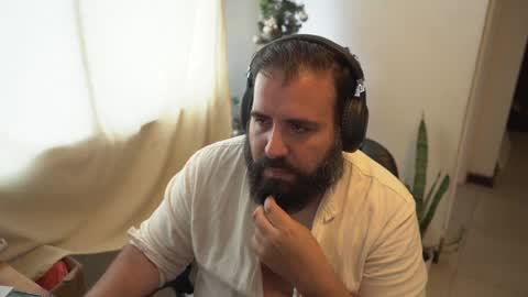 Snapshot of dicristalino chatting on December 2024 09:43:02 PM Cristian Dipolino online show from December 2024 09:43:02 PM