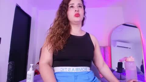 Diane online show from December 2025 07:22:01 PM