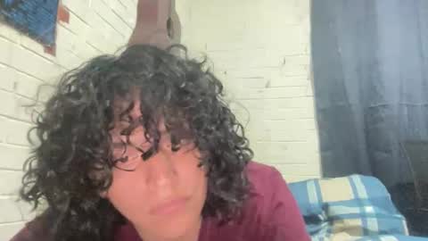 dieciochocentimetross online show from May 2026 11:25:02 PM