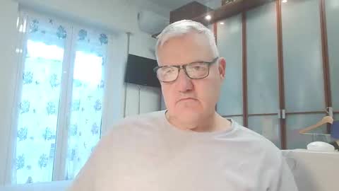 Snapshot of diego_riv71 chatting on October 2025 06:32:01 AM Diego ITA 71 online show from October 2025 06:32:01 AM