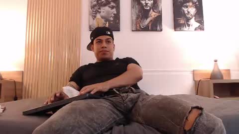 Snapshot of diego_salvatore chatting on July 2026 04:57:02 PM diego_salvatore online show from July 2026 04:57:02 PM