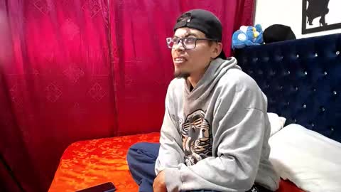 Snapshot of diego_sw09 chatting on December 2025 03:45:02 AM DIEGO online show from December 2025 03:45:02 AM