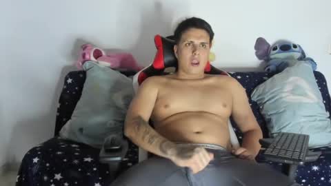 Snapshot of diegodelgado200521 chatting on June 2026 02:35:01 AM alexerdiego online show from June 2026 02:35:01 AM