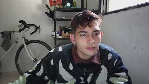 Snapshot of diegorogue_ chatting on December 2024 05:07:02 PM Diego rogue online show from December 2024 05:07:02 PM