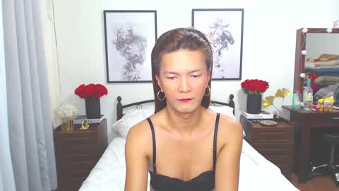 Dennesse online show from January 2025 11:27:02 PM