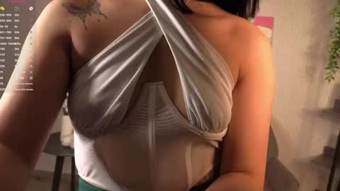 Snapshot of dierdrevanruler chatting on April 2026 01:42:02 AM Kanmi for you online show from April 2026 01:42:02 AM
