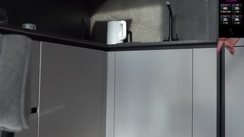 Snapshot of diffgirls chatting on March 2025 02:23:02 PM Tanya online show from March 2025 02:23:02 PM