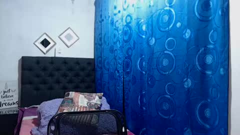 Mariana online show from February 2025 03:33:01 AM