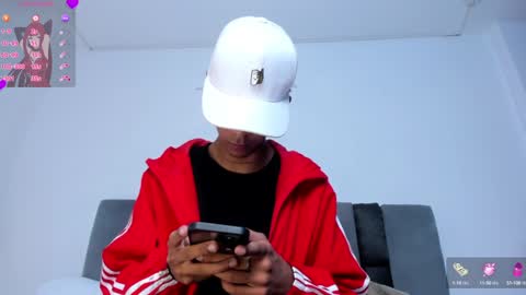 Snapshot of dikey_18 chatting on February 2025 09:07:02 PM dikey_18 online show from February 2025 09:07:02 PM