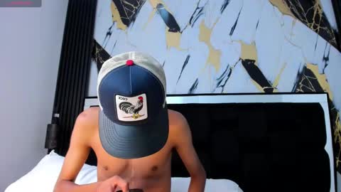 Snapshot of dikey_18 chatting on February 2025 11:37:02 PM dikey_18 online show from February 2025 11:37:02 PM