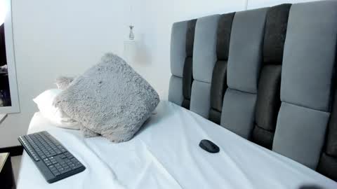 Snapshot of dikey_18 chatting on February 2025 11:48:01 PM dikey_18 online show from February 2025 11:48:01 PM