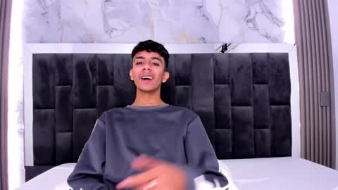 Snapshot of dikey_18 chatting on March 2025 11:53:01 PM dikey_18 online show from March 2025 11:53:01 PM