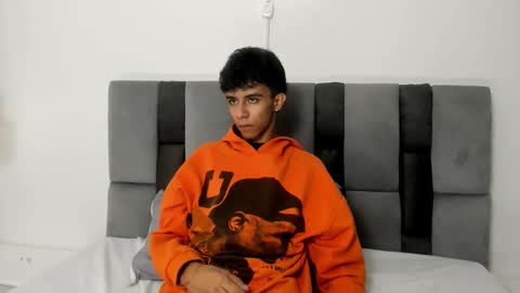 Snapshot of dikey_18 chatting on September 2025 11:20:02 PM dikey_18 online show from September 2025 11:20:02 PM