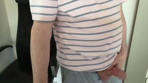 Snapshot of diki3333333333 chatting on April 2026 11:39:02 PM Nick online show from April 2026 11:39:02 PM