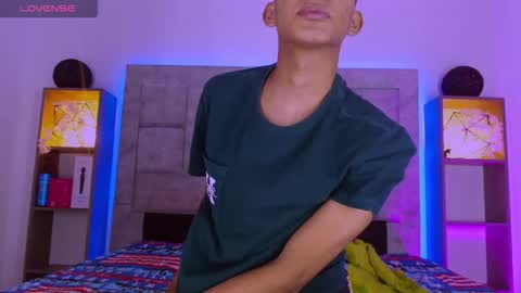 Dilan online show from December 2025 07:18:01 PM