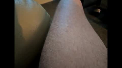 Snapshot of dilf232323 chatting on September 2025 06:48:02 AM Dilf online show from September 2025 06:48:02 AM